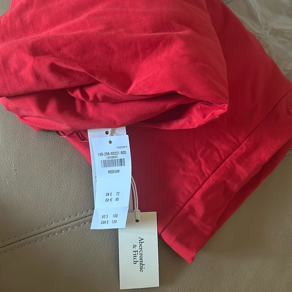 Abercrombie & Fitch Model-Blend Collection Red dress